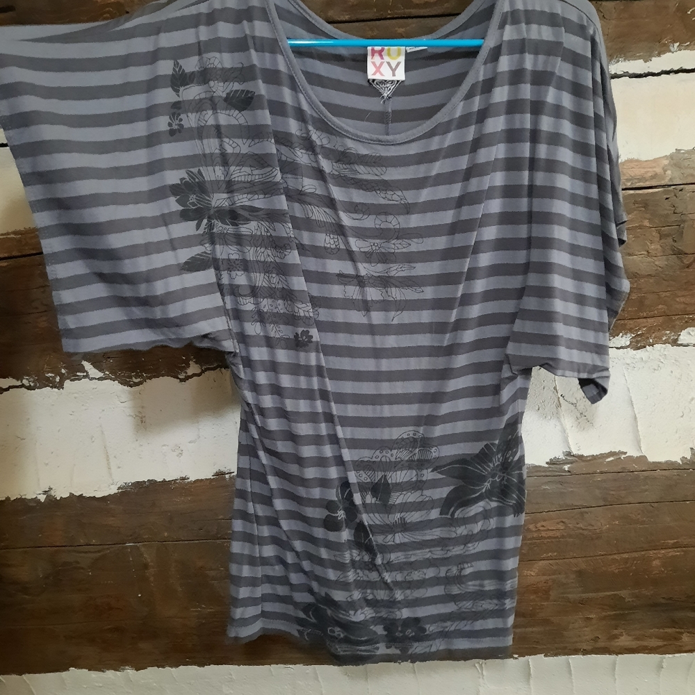 Roxy top with floral detail size small